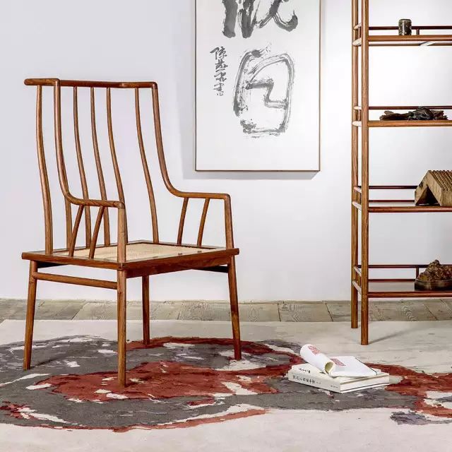 保留傳統(tǒng)突破刻板，打造現(xiàn)代中式椅子