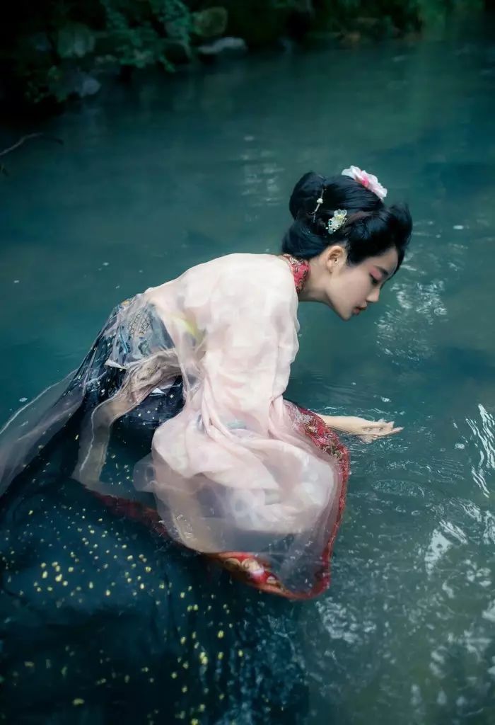 古裝漢服女襦裙，漢元素飄逸清新淡雅漢服