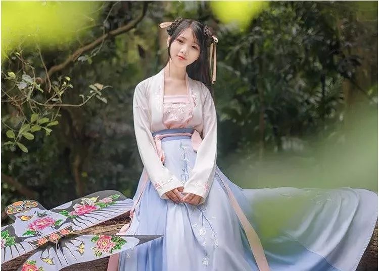 與漢服相遇，如沐春風(fēng)