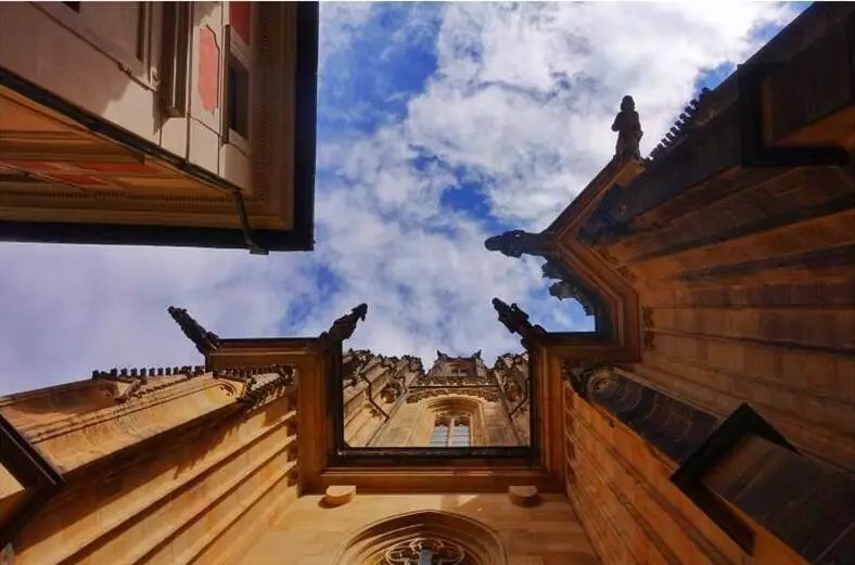 雄峙數(shù)千年的古建筑，歷史古建筑風(fēng)情萬種！