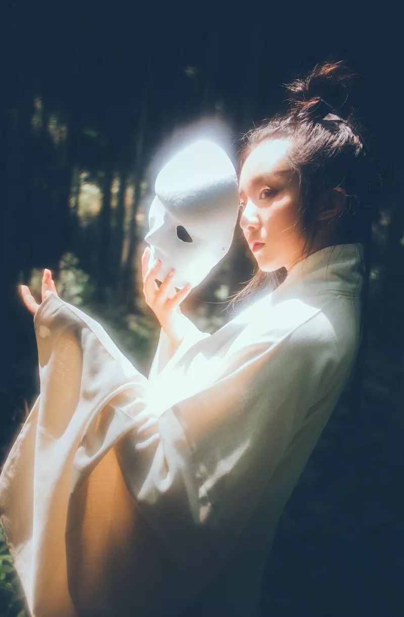 一組優(yōu)秀的古裝美女?dāng)z影賞析，韻味十足