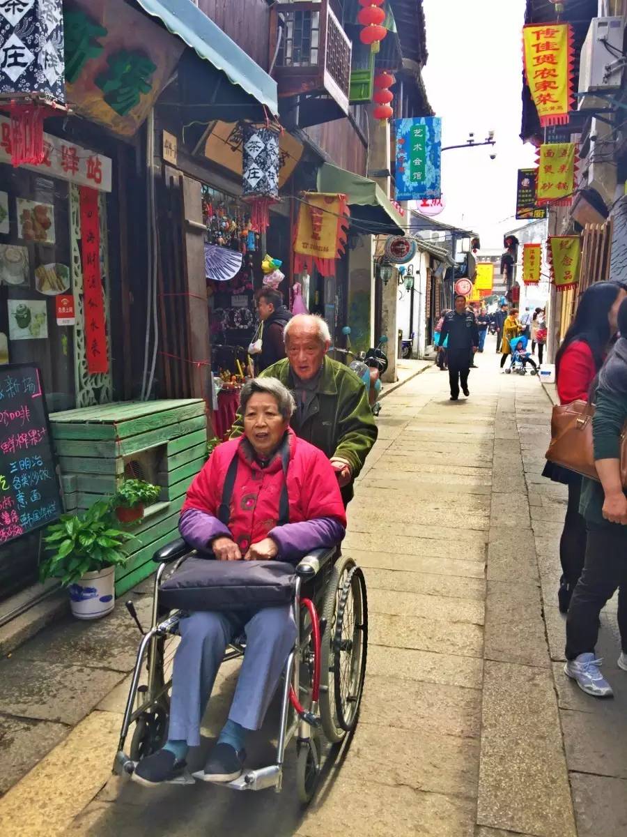 古鎮(zhèn)之外的新場(chǎng)，或許更有新意