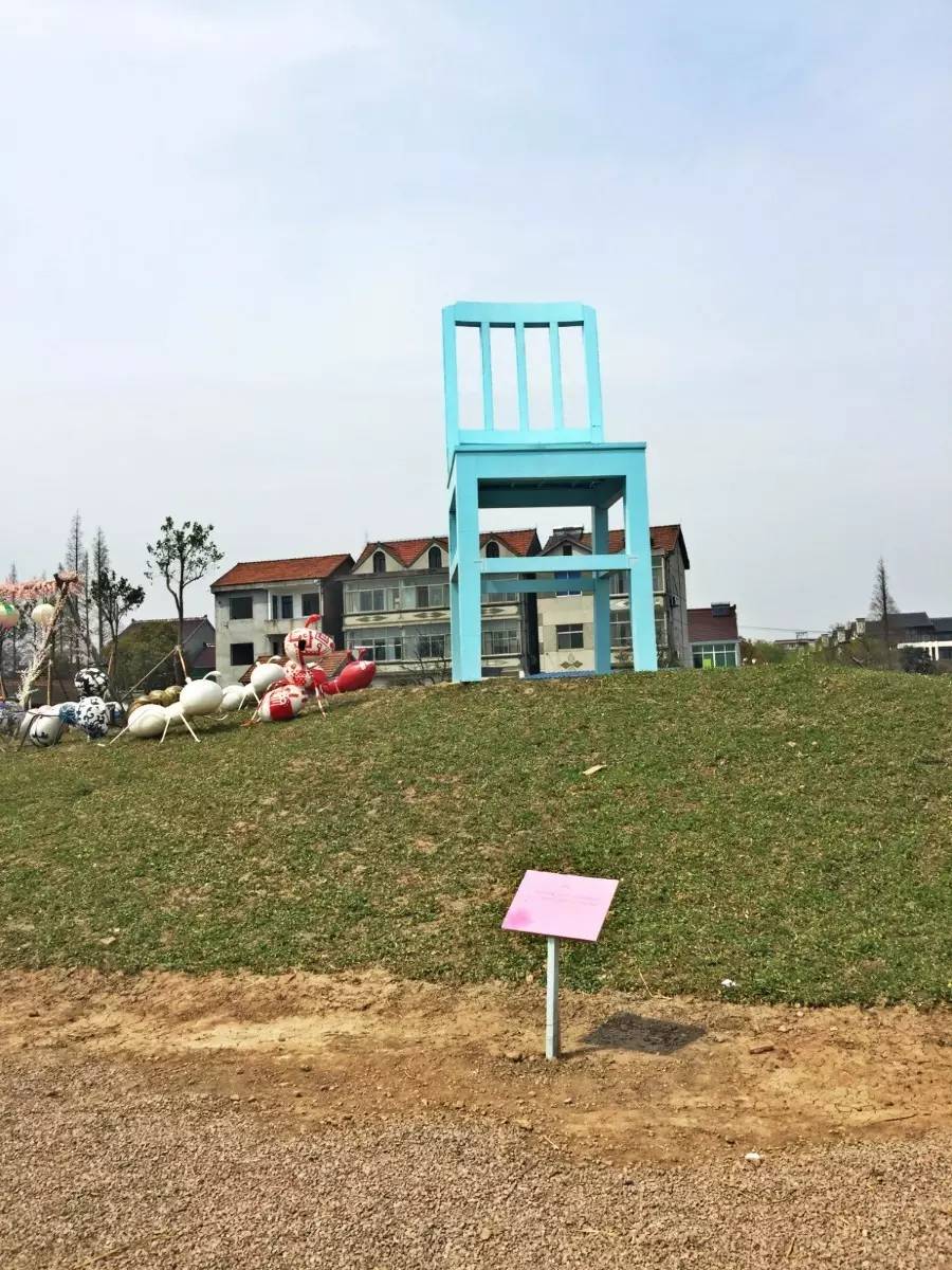 古鎮(zhèn)之外的新場，或許更有新意