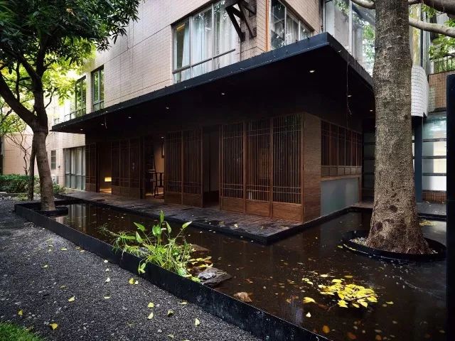 來自時光花絮，新中式建筑