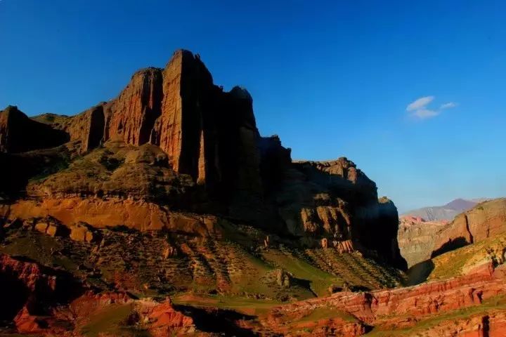 雕塑之魂：從干裂的土地上，尋找生命的意義