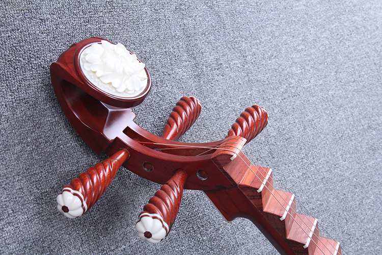 典雅大方琵琶行，聲美悠揚(yáng)琵琶語(yǔ)