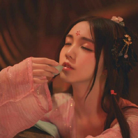 文藝清新女生頭像，唯美古風(fēng)真人頭像