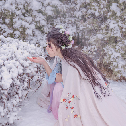 文藝清新女生頭像，唯美古風(fēng)真人頭像