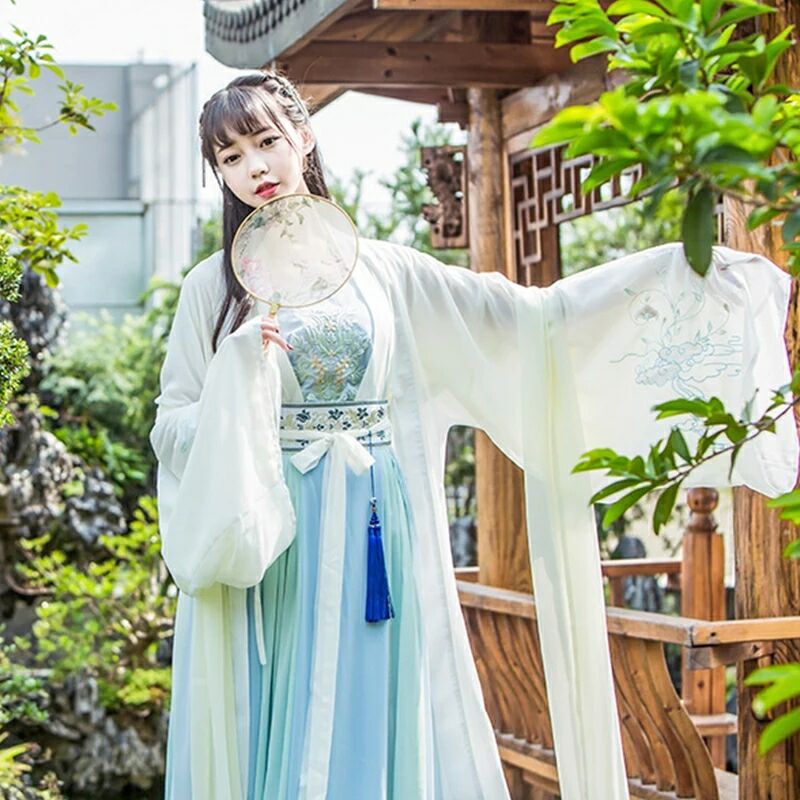 古風(fēng)淡藍(lán)仙女漢服，清新淡雅襦裙?jié)h服圖片
