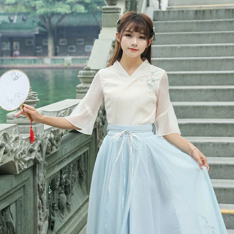 優(yōu)雅如詩，淡雅清新漢服圖片