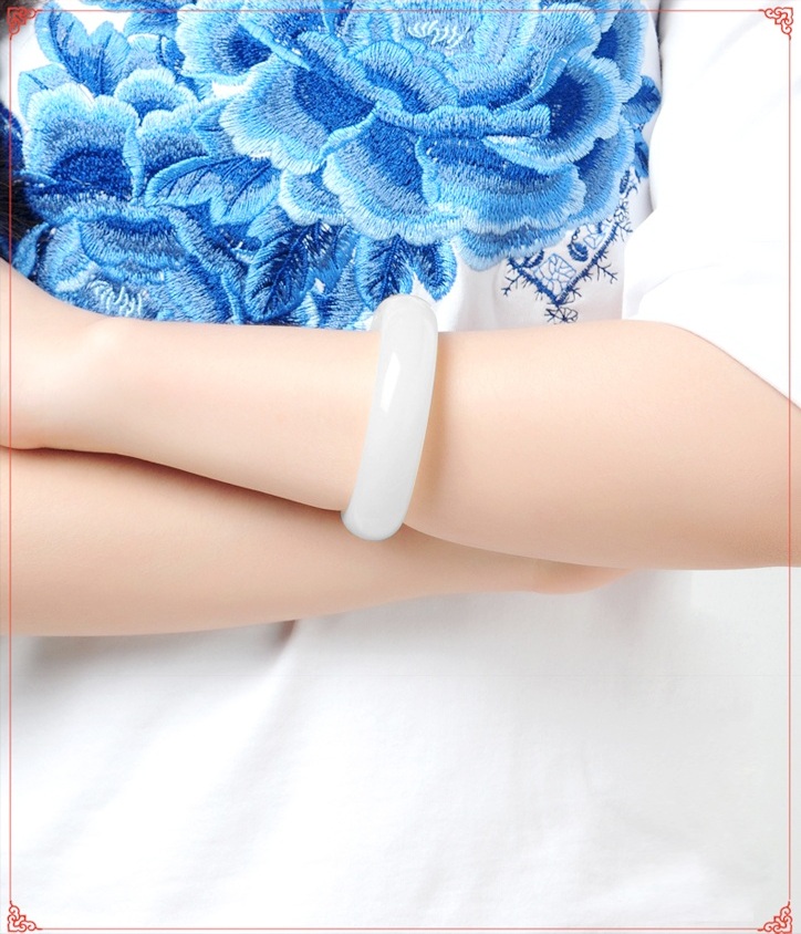 猶勝羊脂，新疆和田玉手鐲