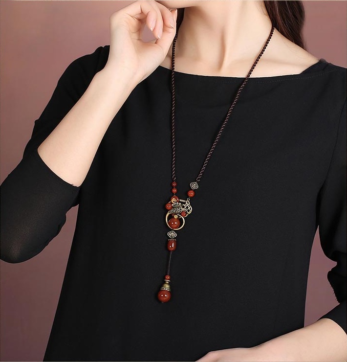 家佳樂文學(xué)紅瑪瑙吊墜