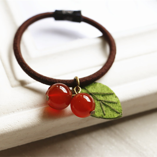 精巧可愛(ài)紅瑪瑙發(fā)圈