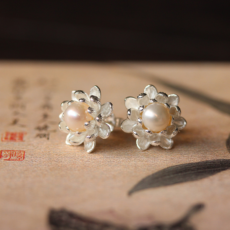 家佳樂文學珍珠耳釘