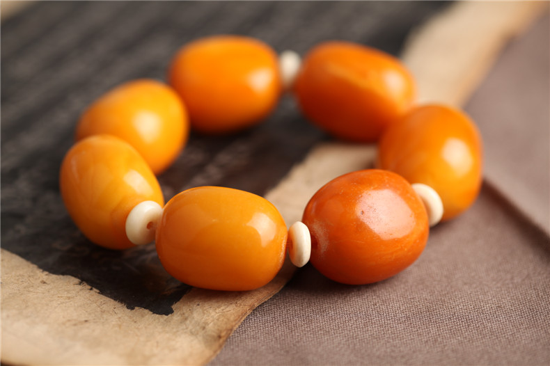 收藏級(jí)百年傳世古董老蜜蠟手串