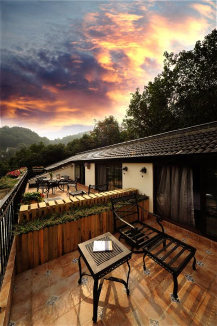 隱居西湖(上滿覺(jué)隴店)