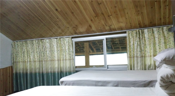 龔灘古鎮(zhèn)酉陽匯?？蜅? src="/wenxue/d/file/bigpic/190404/04/5-1F509154000-50.png" / data-2jXV="mKm8kP"><img alt=