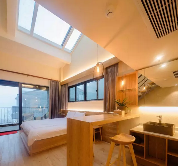 莫干山海拔最高原界·見(jiàn)山民宿