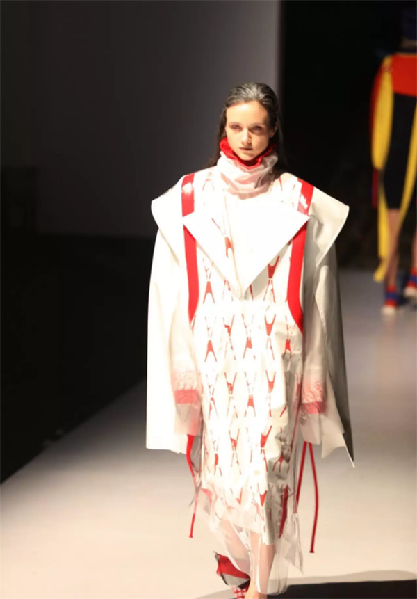 2017年中國(guó)美術(shù)學(xué)院畢業(yè)展開(kāi)幕式現(xiàn)場(chǎng)（海量套圖