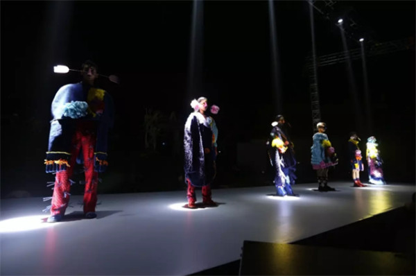 2017年中國(guó)美術(shù)學(xué)院畢業(yè)展開(kāi)幕式現(xiàn)場(chǎng)（海量套圖