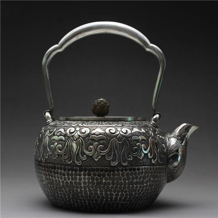 高工雕刻家佳樂文學(xué)傳統(tǒng)圖案銀壺的好處