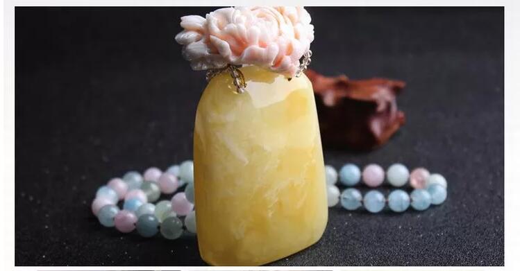 天然琥珀蜜蠟吊墜，琥珀蜜蠟保養(yǎng)方法