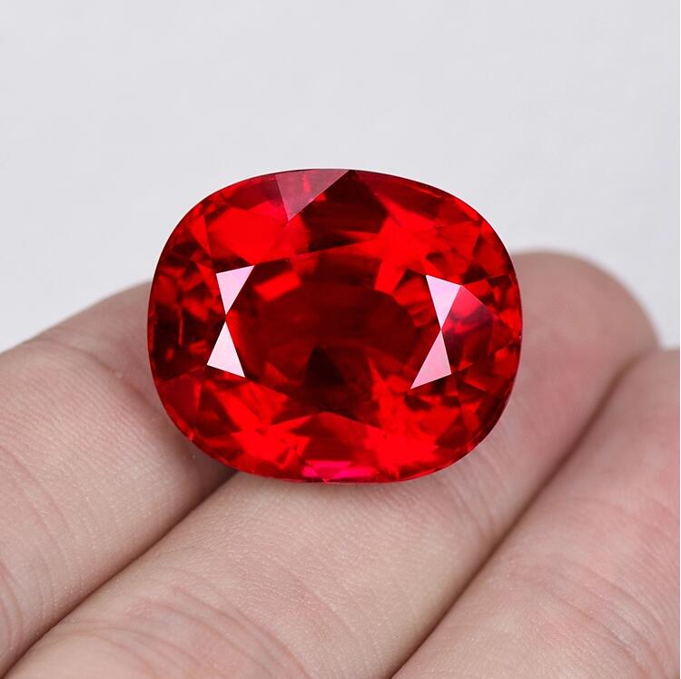 鴿血紅碧璽裸石戒面，如何選購鴿血紅碧璽