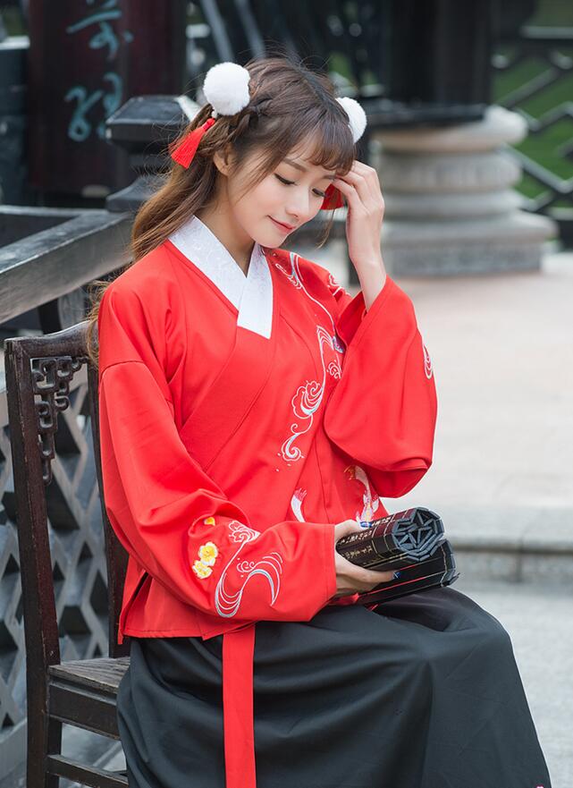 改良家佳樂文學(xué)襖裙刺繡花襦裙古裝圖片