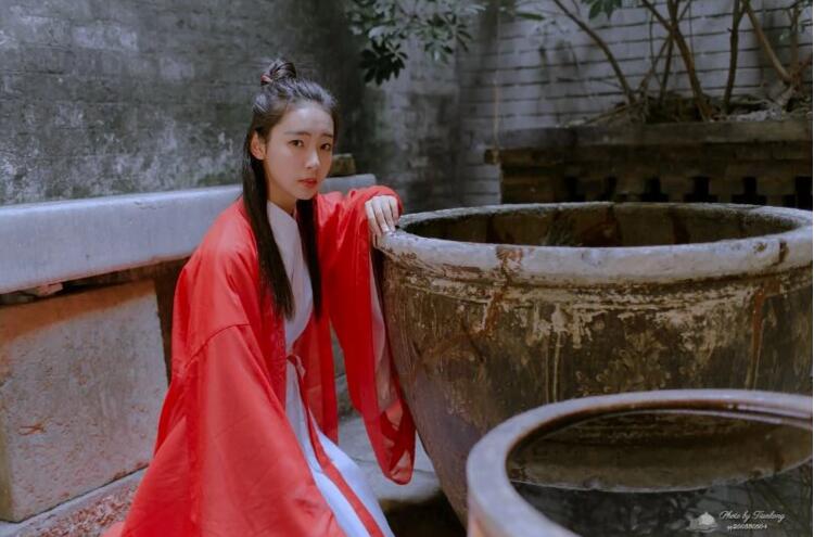 家佳樂(lè)文學(xué)長(zhǎng)款仙女古裝圖片