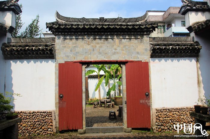 湯顯祖紀(jì)念館大門(mén)