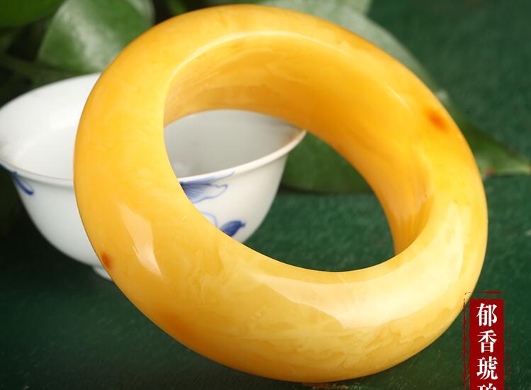 琥珀蜜蠟，百年收藏！