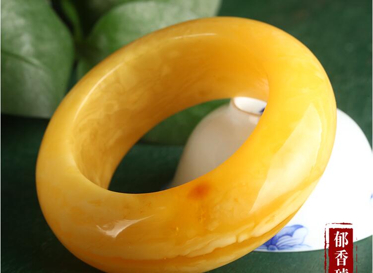 琥珀蜜蠟，百年收藏！