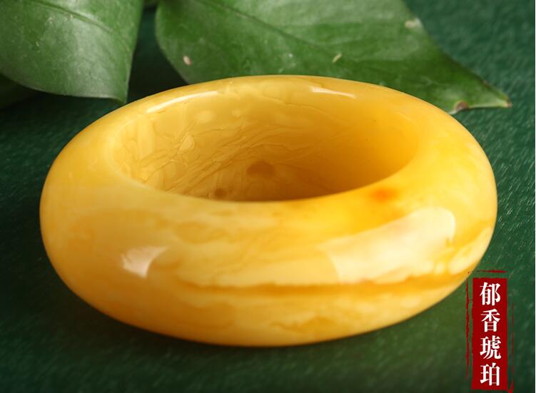 琥珀蜜蠟，百年收藏！