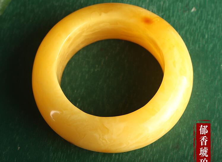 琥珀蜜蠟，百年收藏！