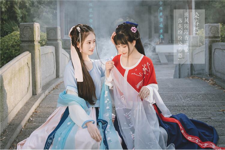 染春愁坦領(lǐng)半臂襦裙 漢服