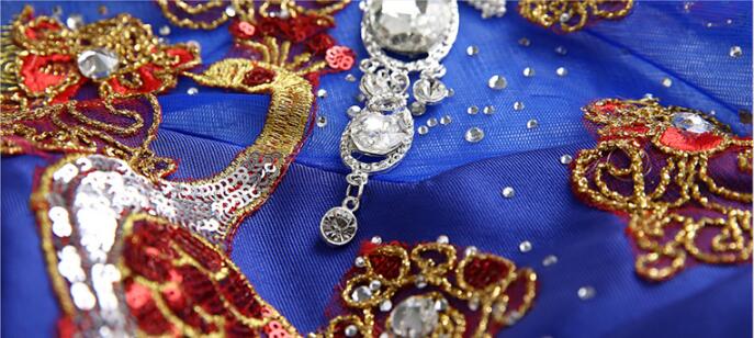 復(fù)古立領(lǐng)性感魚(yú)尾綁帶中式禮服