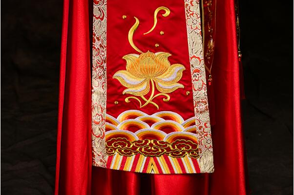 家佳樂文學(xué)繡花喜字新娘禮服中式婚禮禮服