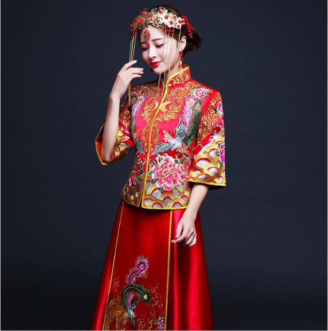 家佳樂文學(xué)刺繡秀禾服中式禮服