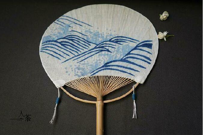 家佳樂(lè)文學(xué)復(fù)古刺繡和風(fēng)扇