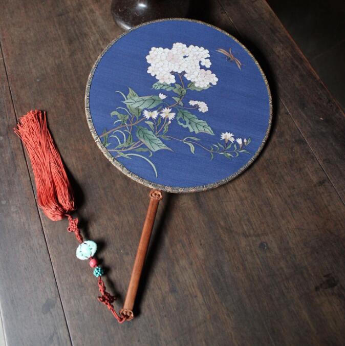 家佳樂文學(xué)藍底繡球花緙絲團扇