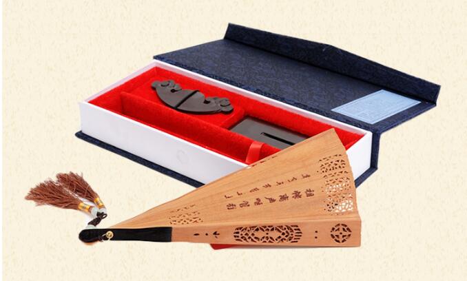 家佳樂文學(xué)紅檀香扇折扇圖片