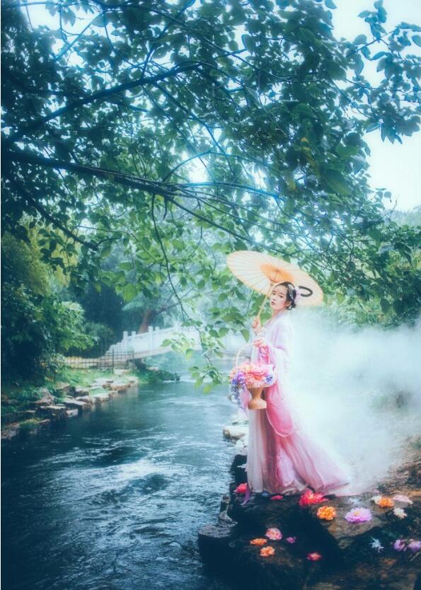 徐嬌漢服古裝圖片，家佳樂文學(xué)圖片