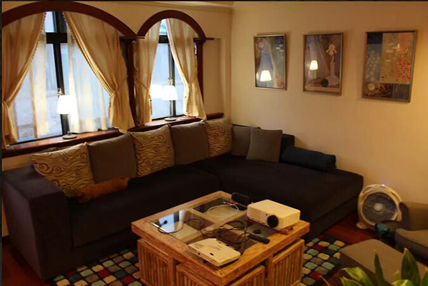 臺北民宿，像當(dāng)?shù)厝艘粯由? src="/wenxue/d/file/bigpic/190404/04/9-1F510153444.jpg" / data-AzRG="ALXyvl"><img alt=