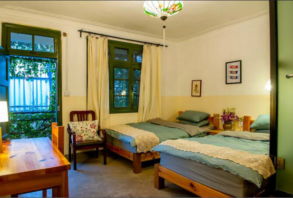 蒼山腳下的民宿，古城內(nèi)貓三家清靜四合小院民