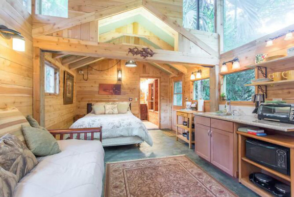 美國夏威夷民宿，可愛的花園姜餅屋