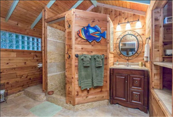 美國夏威夷民宿，可愛的花園姜餅屋