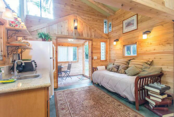 美國夏威夷民宿，可愛的花園姜餅屋