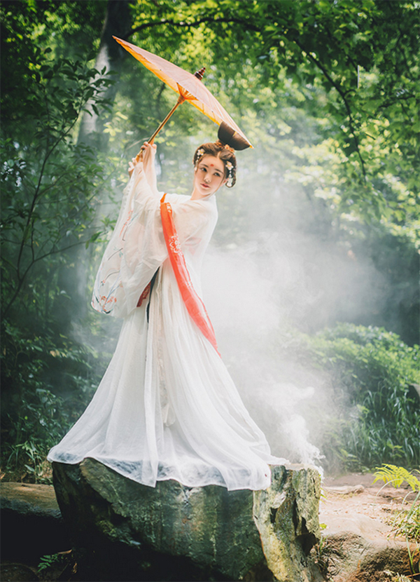 魏晉風交領大袖襦裙