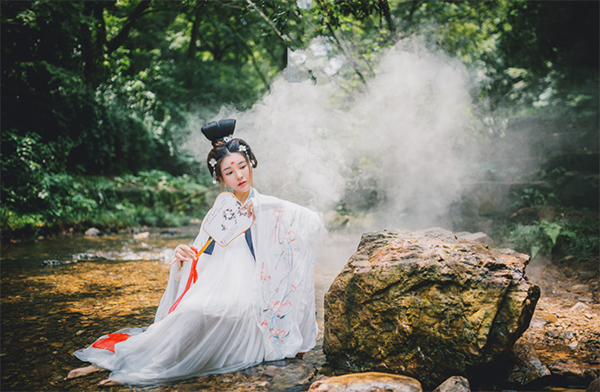 魏晉風交領大袖襦裙