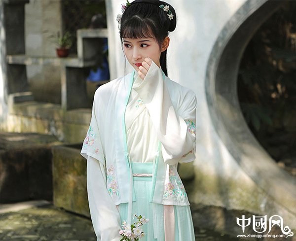 改良漢服交領(lǐng)襦裙 對(duì)襟半臂齊腰